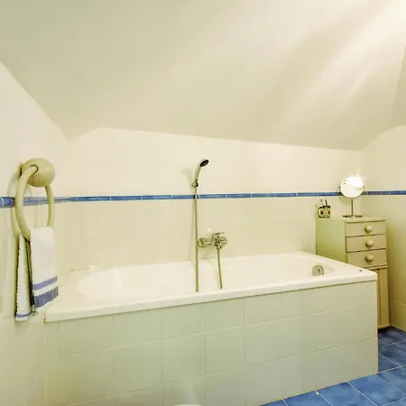 3 Bedroom Awesome In