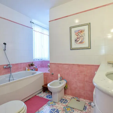 3 Bedroom Awesome In * Zoagli