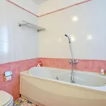 3 Bedroom Gorgeous In Appartement